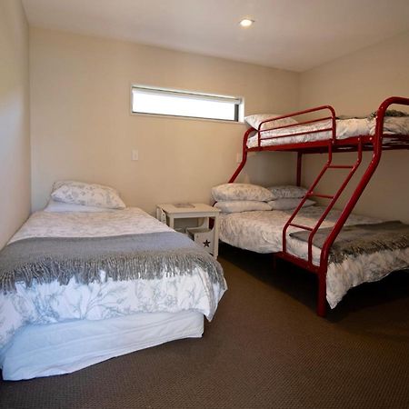 Kotare Point Paradise - Akaroa Holiday Home Kültér fotó
