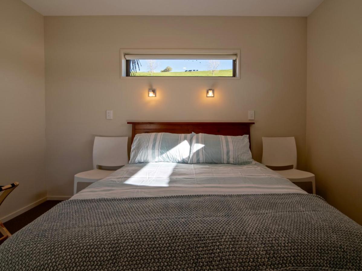 Kotare Point Paradise - Akaroa Holiday Home Kültér fotó