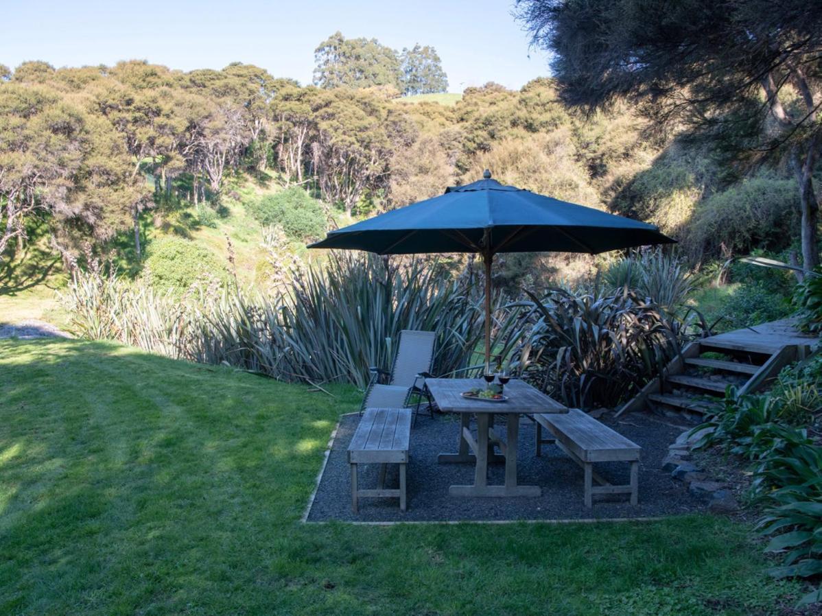 Kotare Point Paradise - Akaroa Holiday Home Kültér fotó
